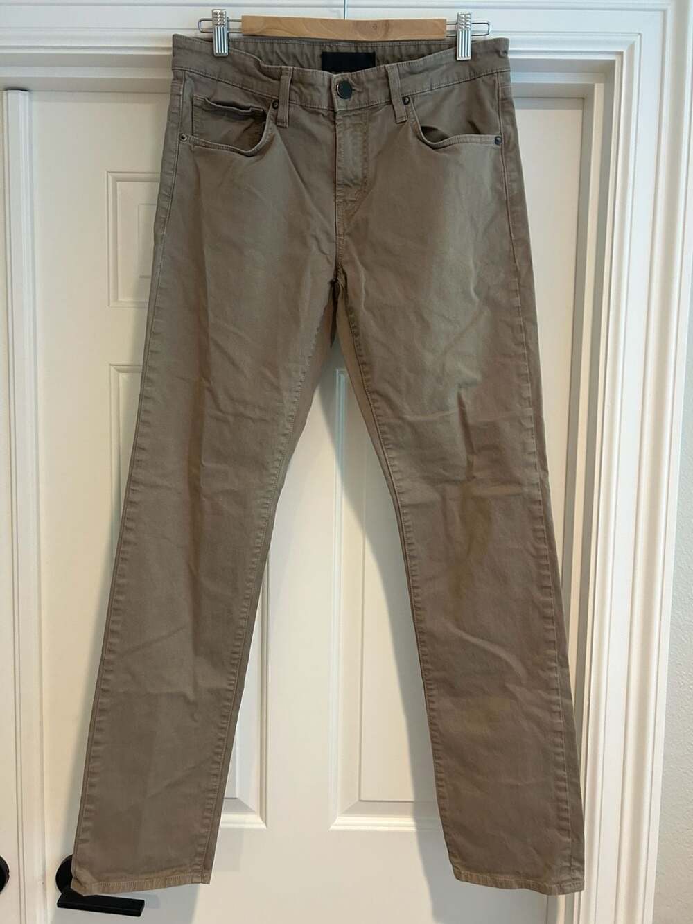 J Brand Kane Straight Leg Pants in Auburn, Size 31